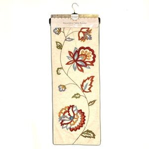 Treasures of India Cream Red Blue Floral Embroidered Table Runner 14" x 72" NEW